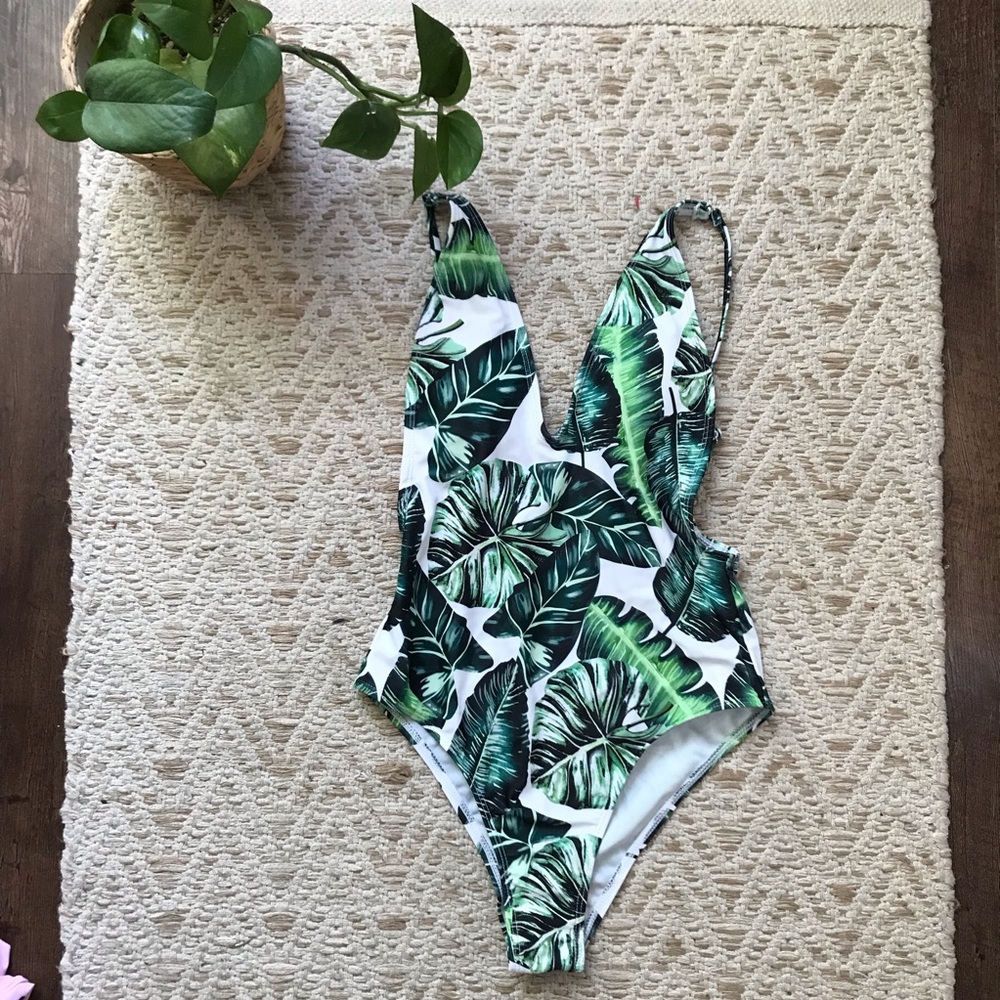 Tropical leaf bikini